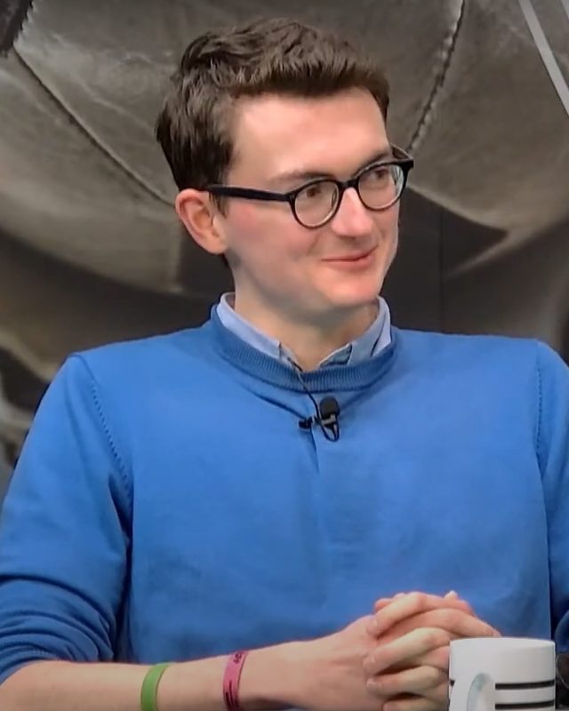 Henry as a football pundit on Castellón TV